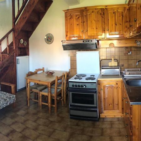Stavros Apartments Істрон Екстер'єр фото