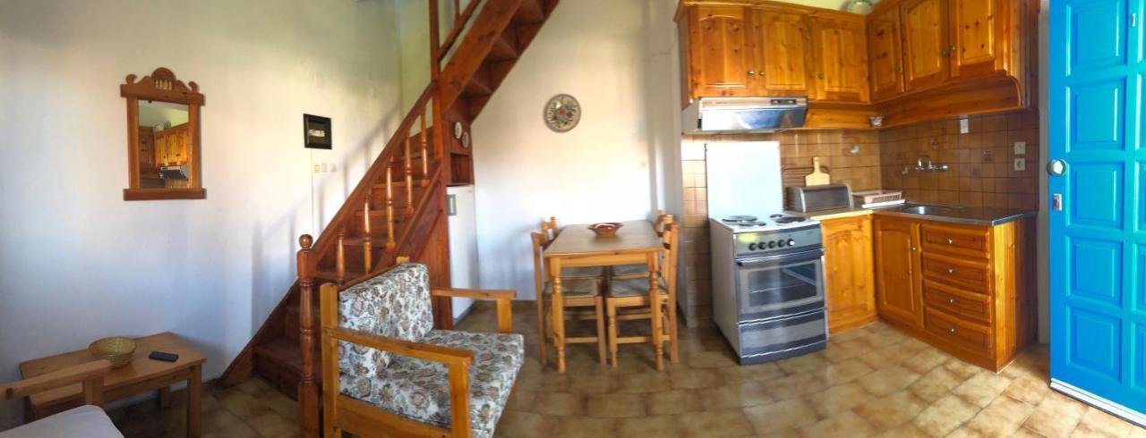 Stavros Apartments Істрон Екстер'єр фото
